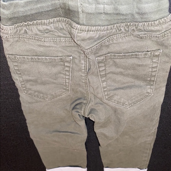 Old Navy Grey Jogger Sweatpants for Toddler Boy - Picture 2 of 3